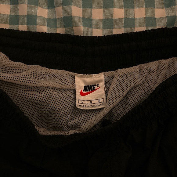 Nike Mesh Shorts with Mesh liner inside - Picture 3 of 3